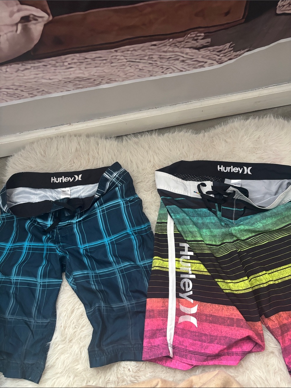 Bundle !!! 2 Hurley board shorts